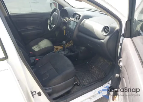 2019 Nissan Versa S/S Plus/Sv z USA, uszkodzony, nr VIN 3N1CN7AP1KL820440